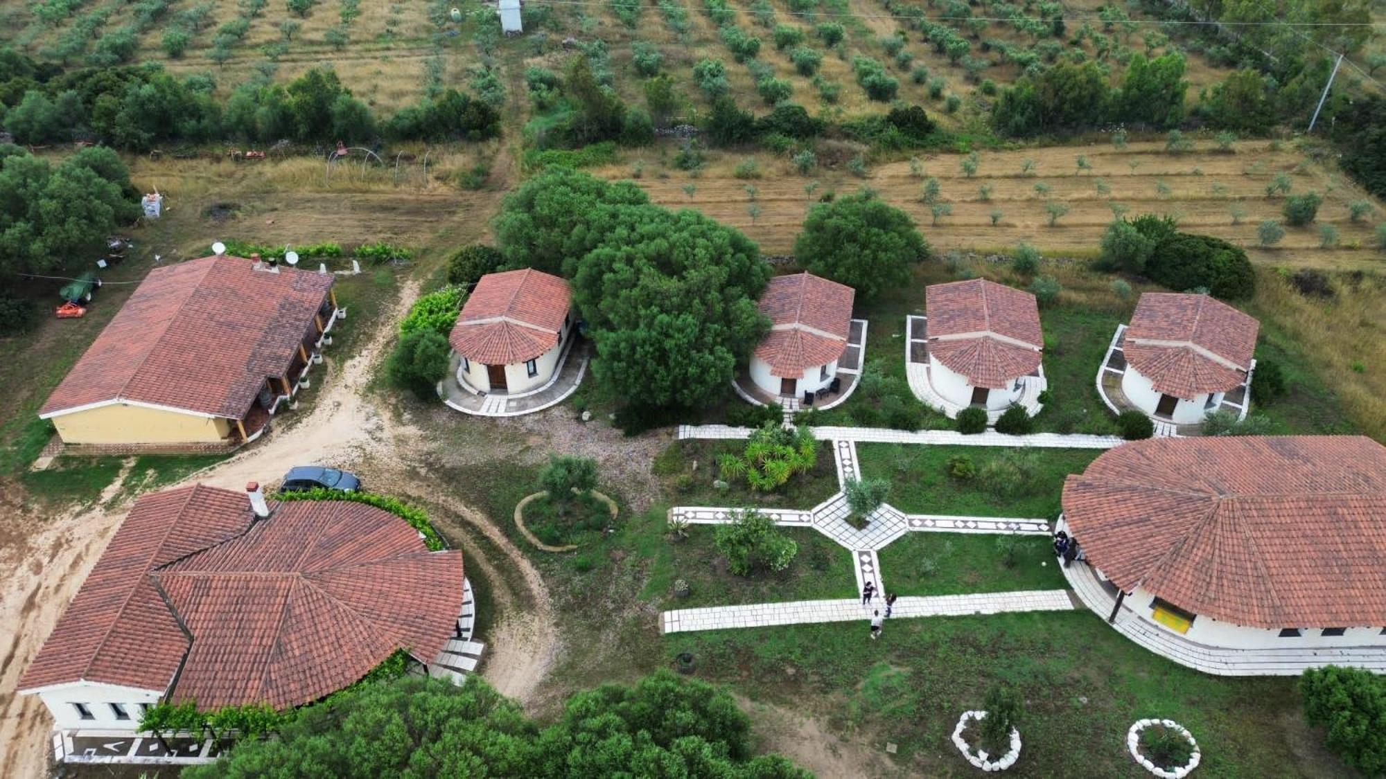 Agriturismo Rubinu กัลเตลลิ ภายนอก รูปภาพ
