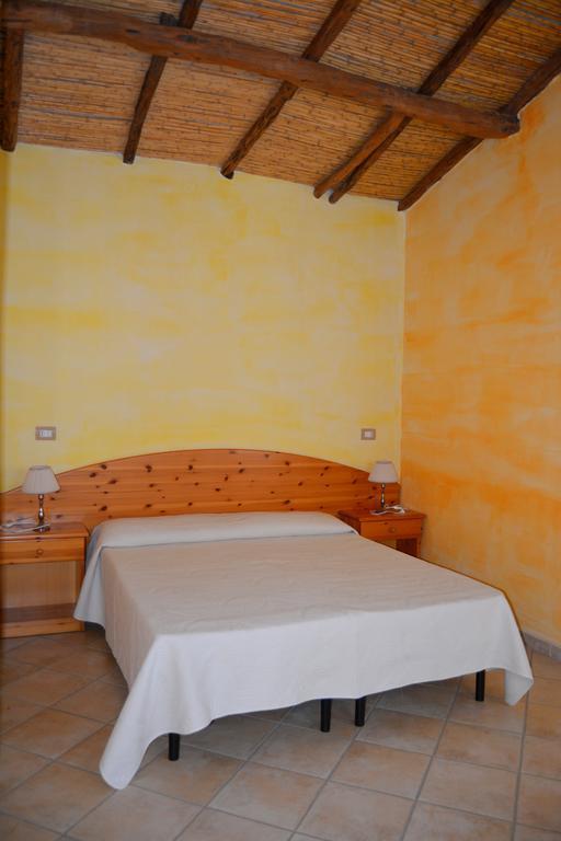 Agriturismo Rubinu กัลเตลลิ ห้อง รูปภาพ