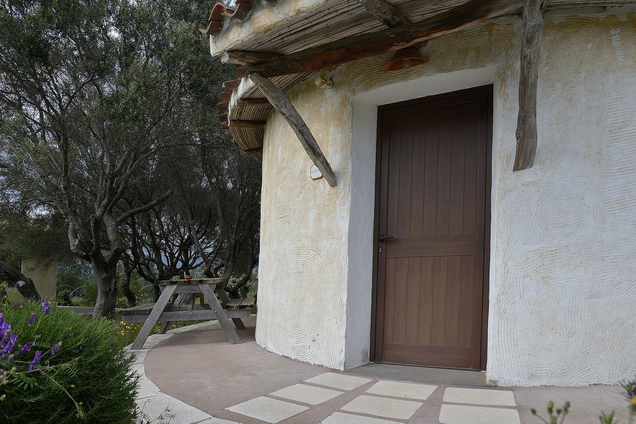 Agriturismo Rubinu กัลเตลลิ ภายนอก รูปภาพ